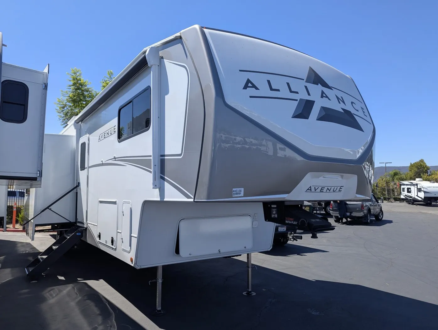 2026 Alliance RV Avenue 38DBL - Photo 2