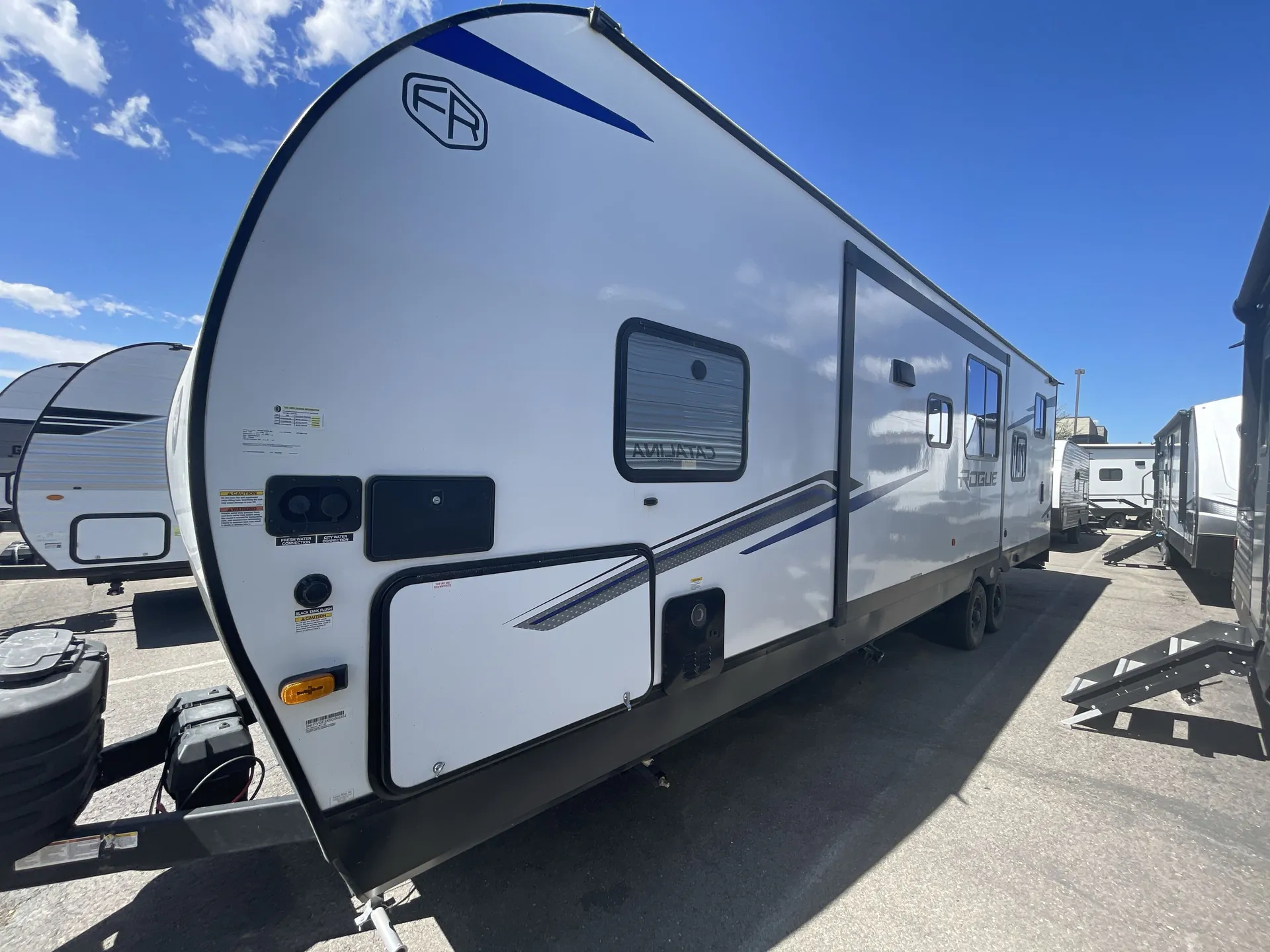 2025 Forest River Vengeance Rogue SUT 29SUT — off campside