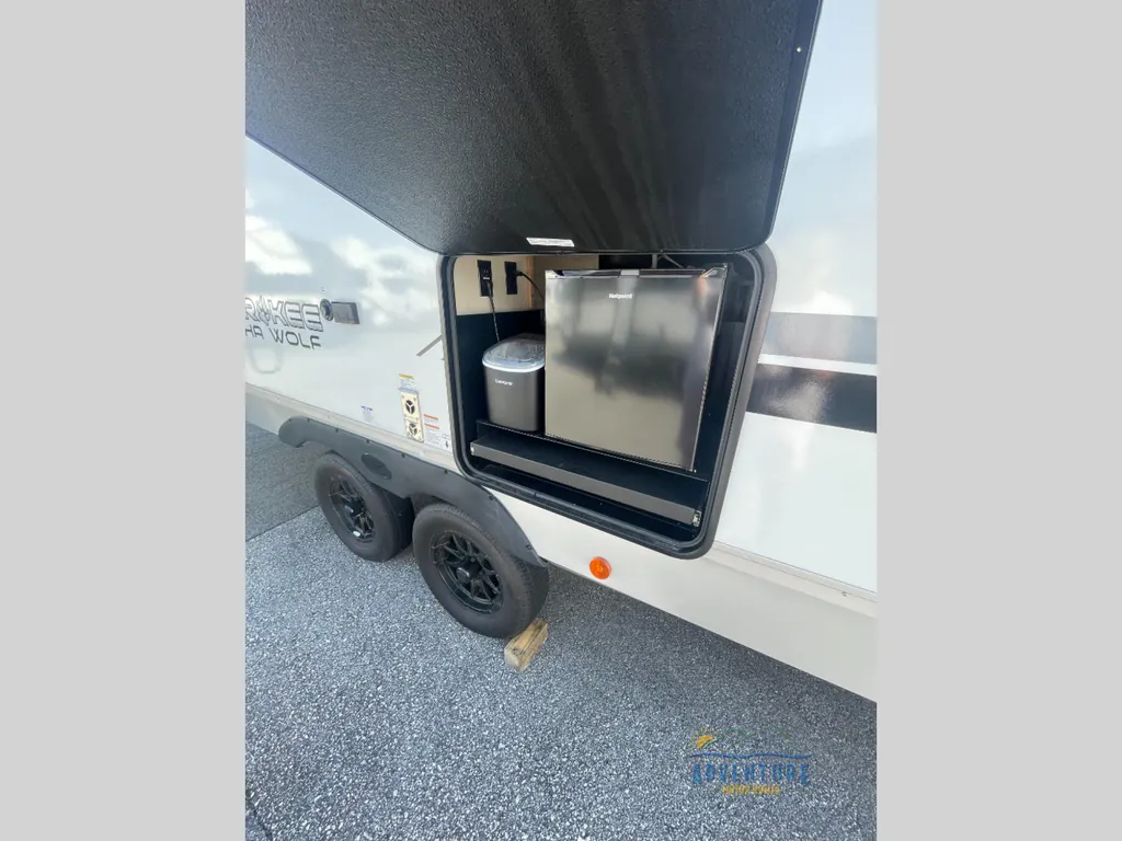 2025 Forest River Cherokee Alpha Wolf 2500RL, Photos photo 6