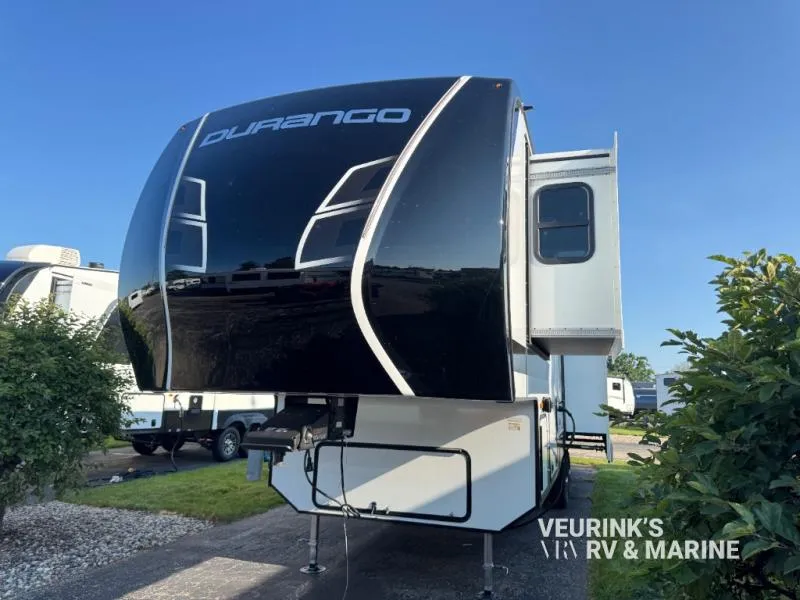 2027 KZ Durango 301RLT - Photo 2