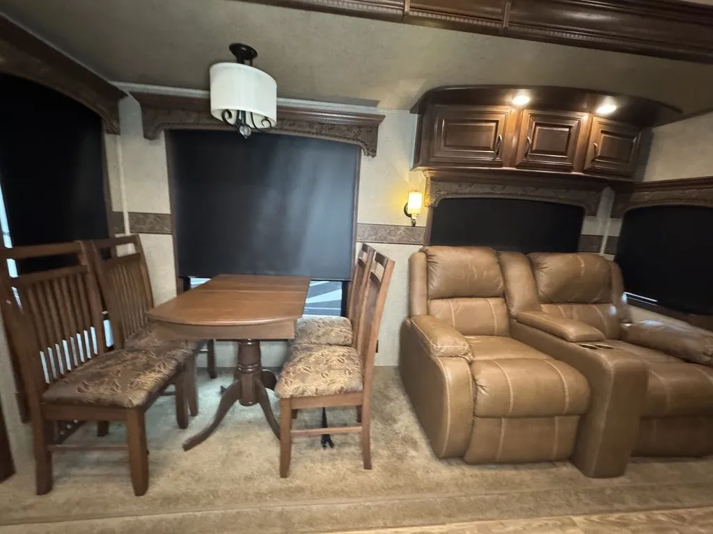 2015 Jayco Pinnacle 36FBTS, Photos photo 8