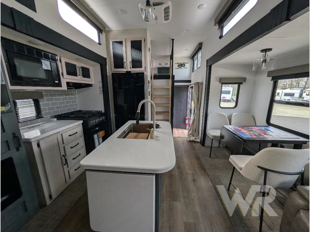 2027 Forest River Puma Vista 421LFT, Photos photo 19