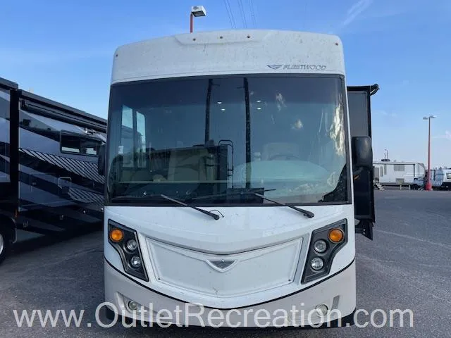 2018 Fleetwood Pace Arrow 36U - Photo 4