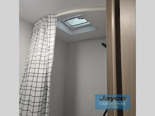 2027 Jayco Jay Flight SLX 170FQ - Photo 3