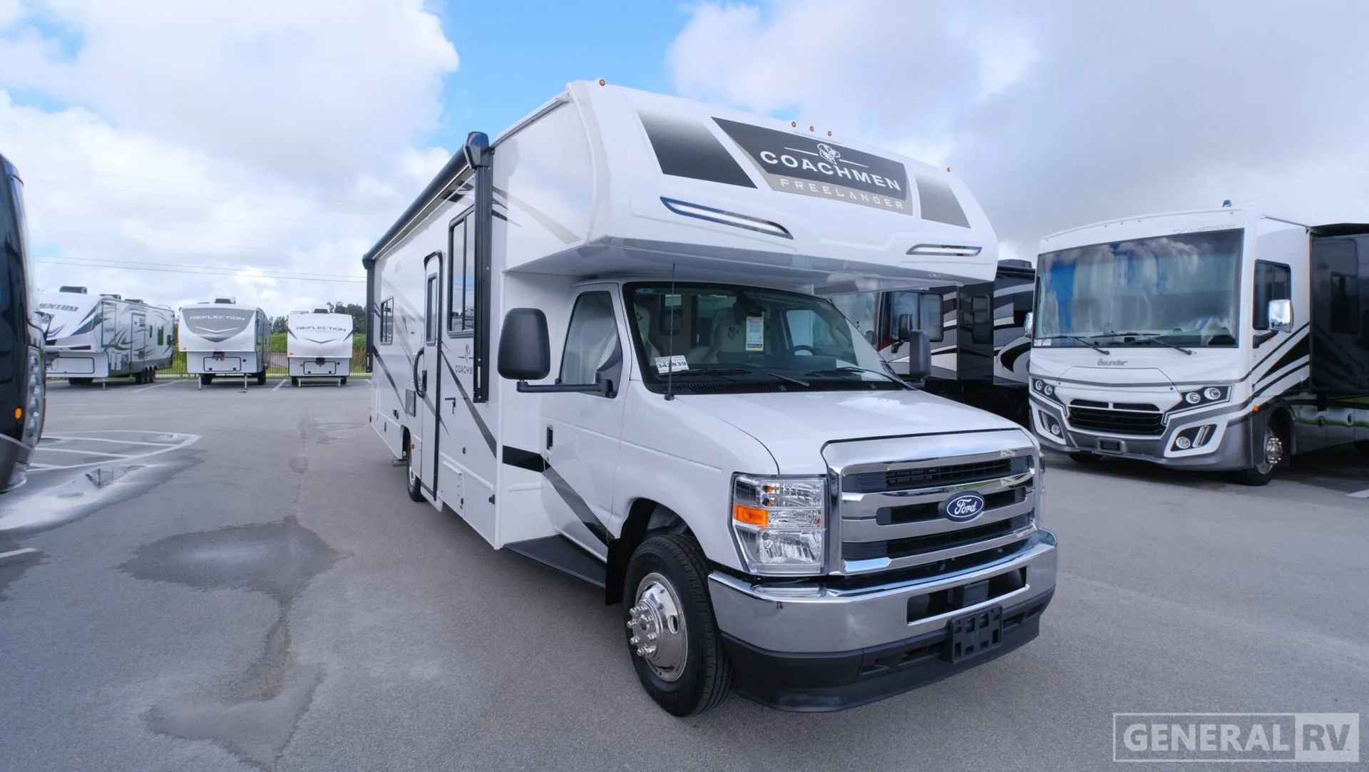 2026 Coachmen Freelander 27QB - Photo 2