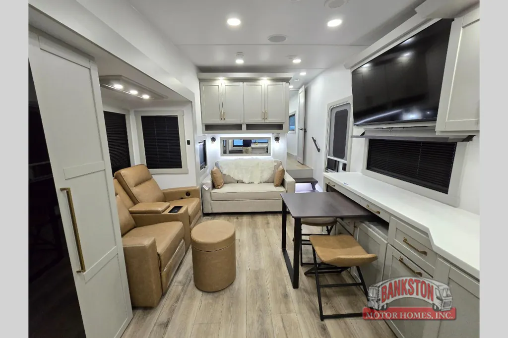 2026 Brinkley Model Z 2680, Photos photo 16