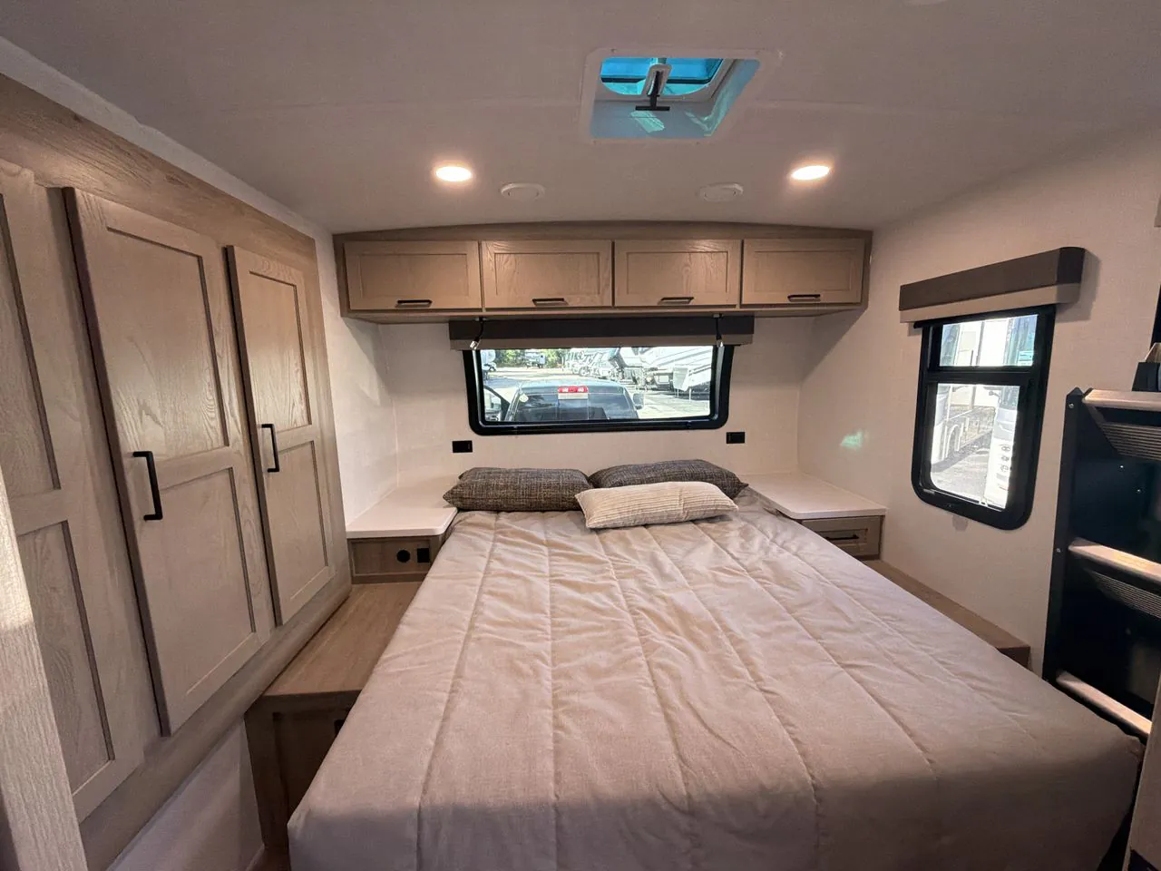 2026 Forest River Rockwood Mini Lite 2515S — Photo 7