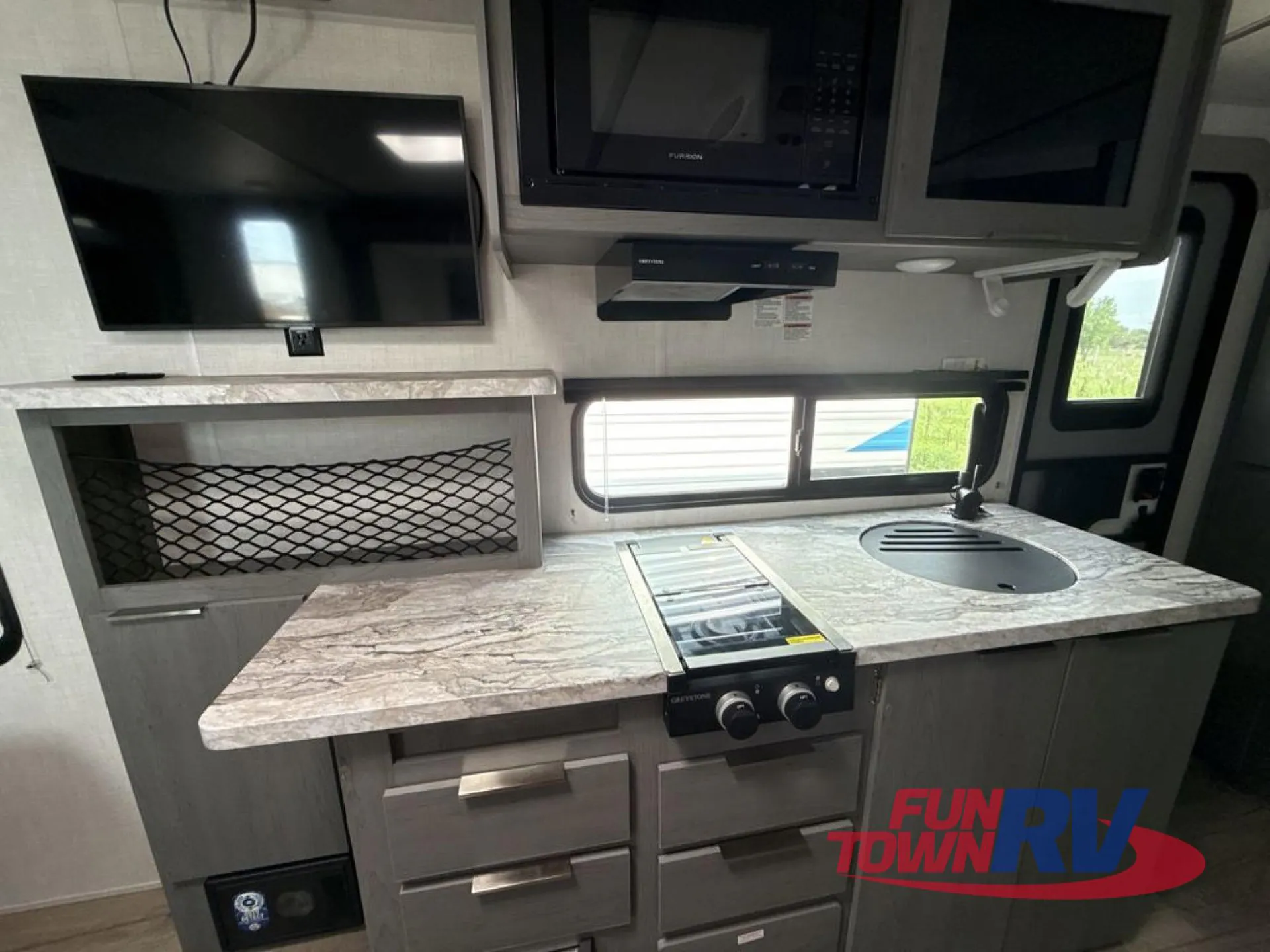 2024 Forest River Ozark 1800QS — Photo 5