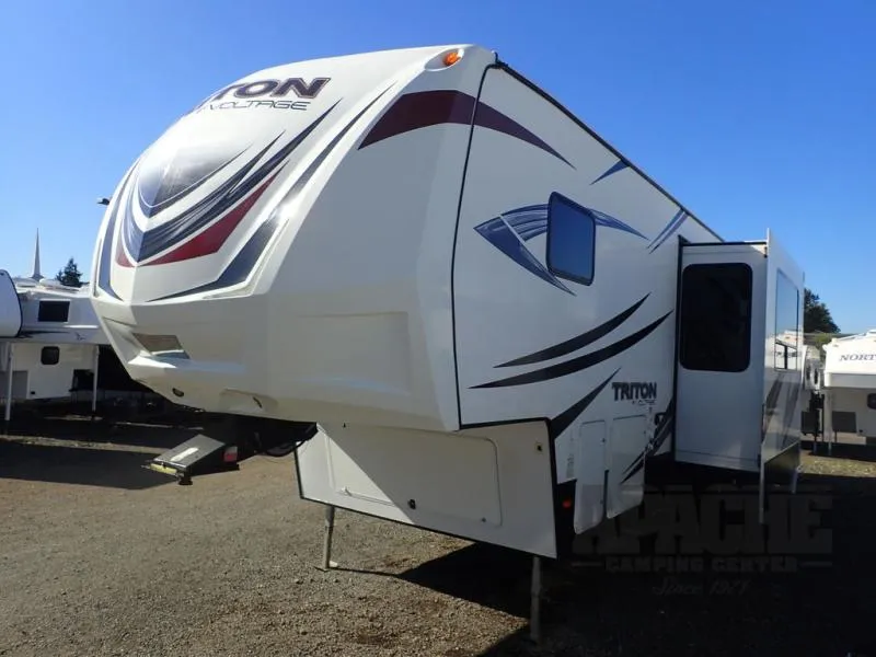 2017 Dutchmen RV Triton Used    3451 - Main photo