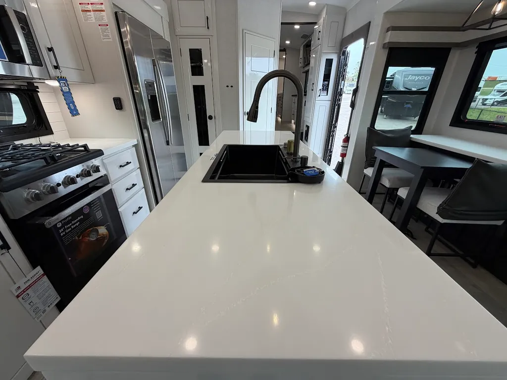 2026 Jayco Pinnacle 36FBTS, Photos photo 39