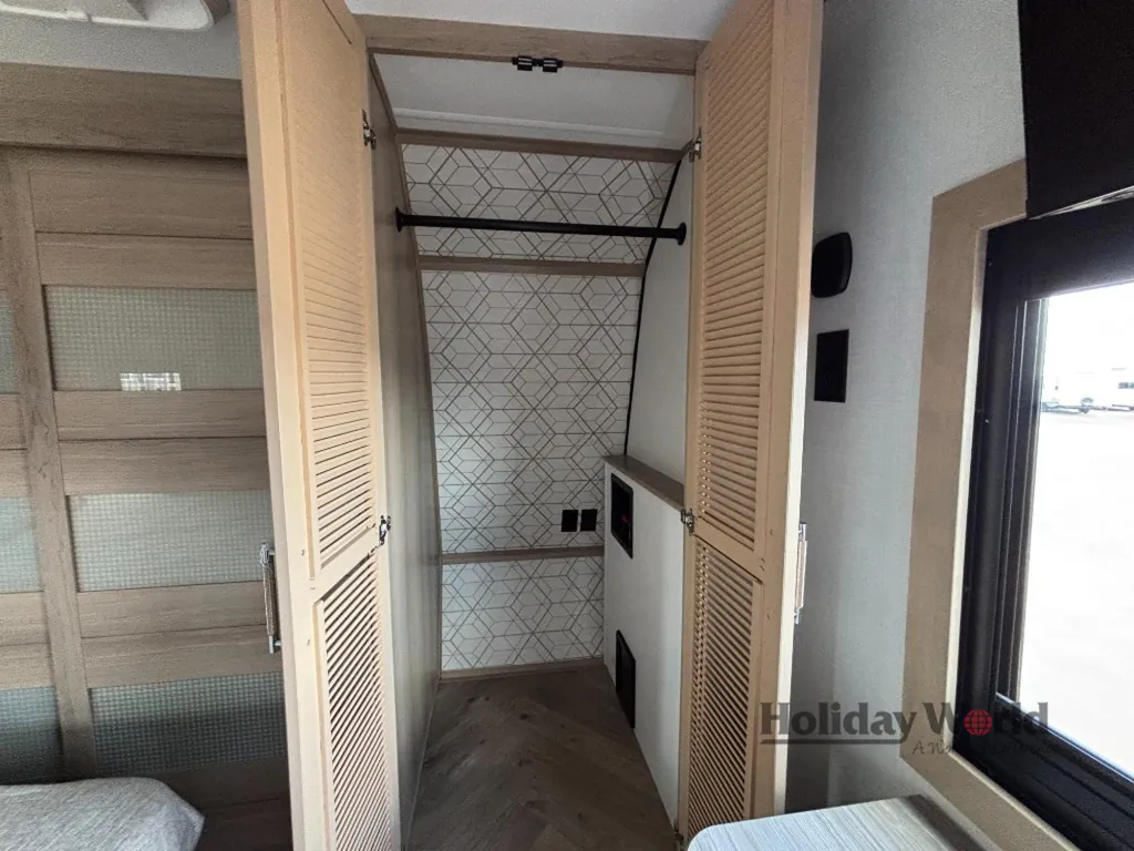 2026 Keystone Raptor 441, Photos photo 27
