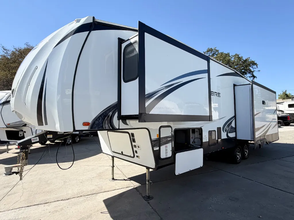2019 Forest River Sabre 32DPT, Photos photo 4