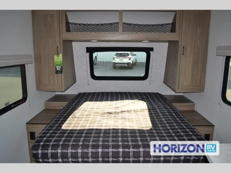 2026 Coachmen Freedom Express Select 19SE - Photo 4