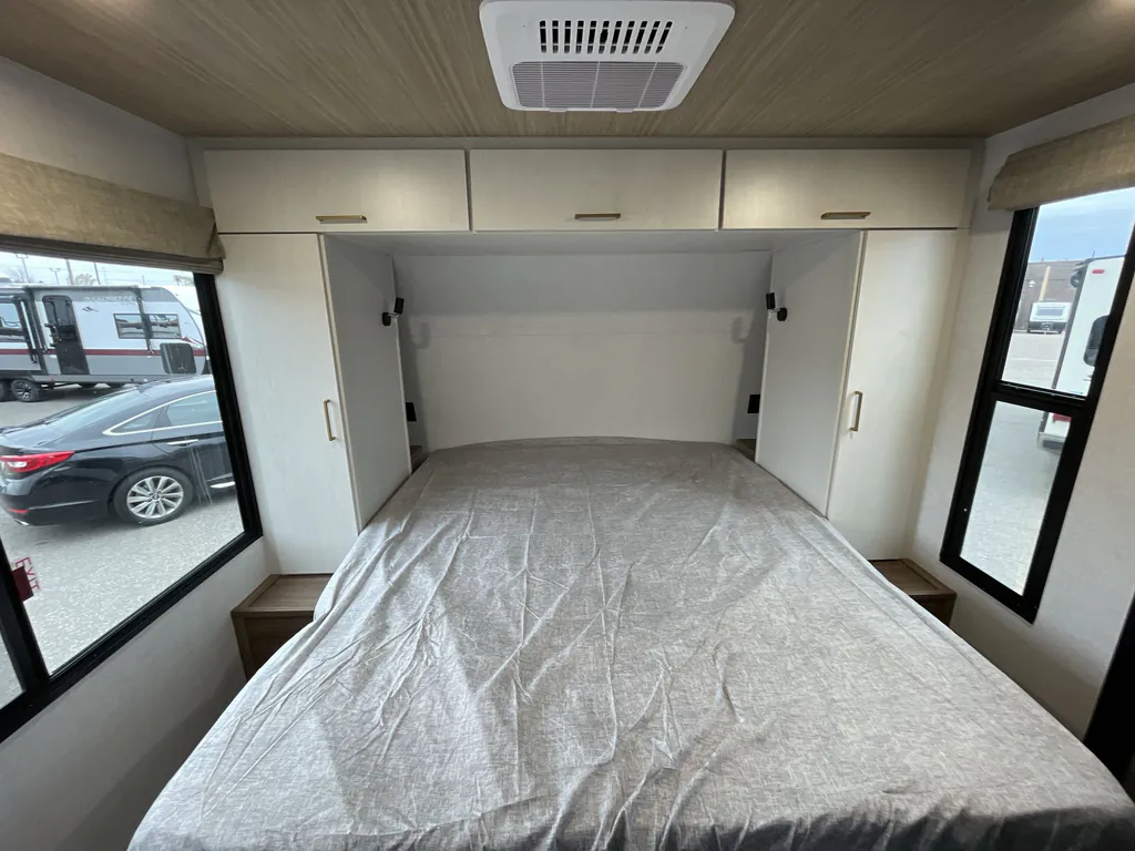 2026 Forest River Vibe Extreme Lite 2400RB, Photos photo 15