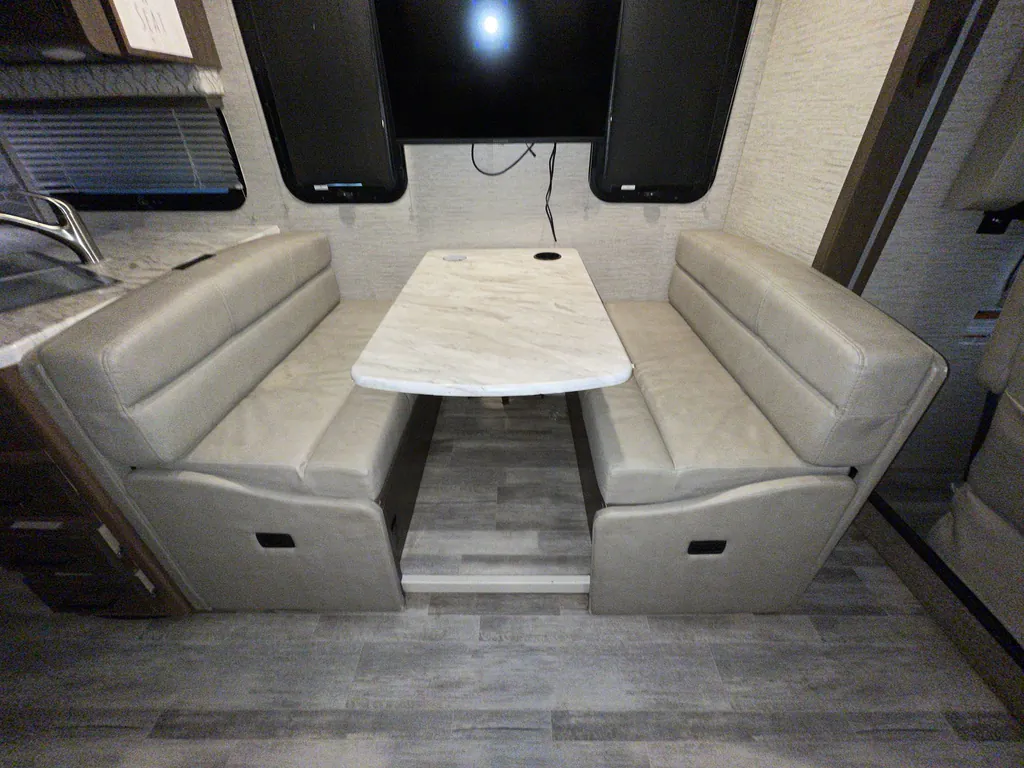 2022 Thor Motor Coach Freedom Traveler A32, Photos photo 22