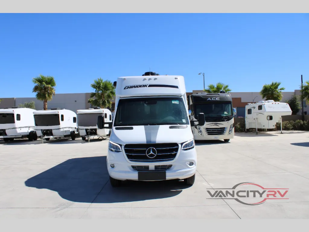 2024 Chinook RV Summit SS, Photos photo 9