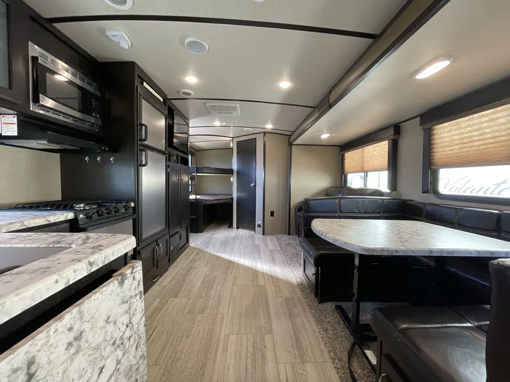 2017 Grand Design Imagine 2800BH, Photos photo 8