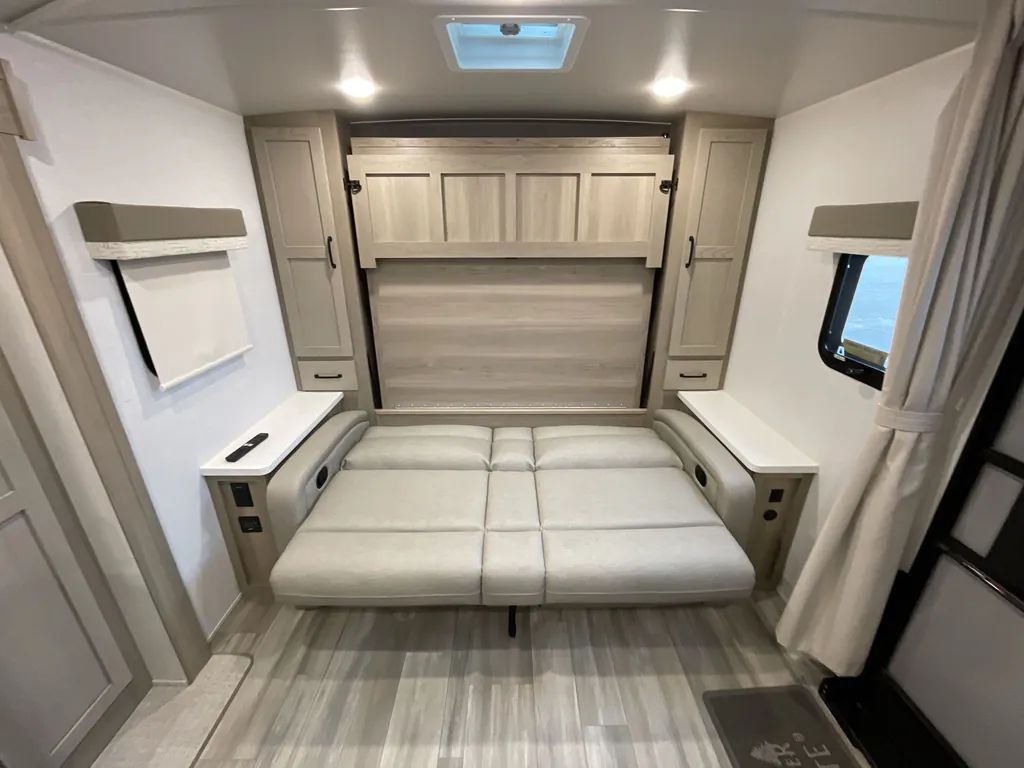 2024 Forest River Flagstaff Micro Lite 25BRDS, Photos photo 15