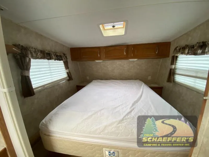 2006 Keystone RV Sprinter Copper Canyon 294FWDBS - Photo 3