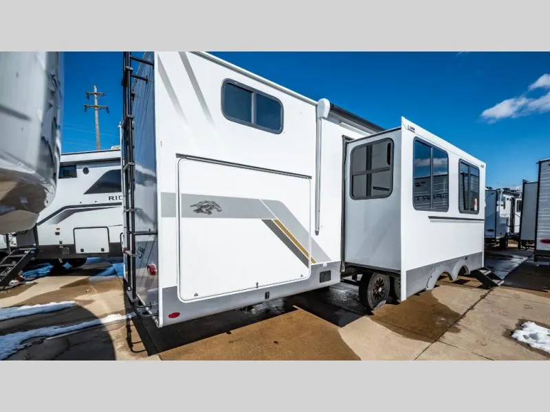 2026 Highland Ridge Roamer 31TBTS - Photo 2