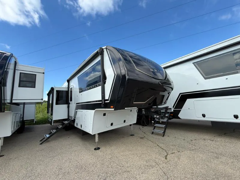 2026 Brinkley Model Z 3210 - Photo 2