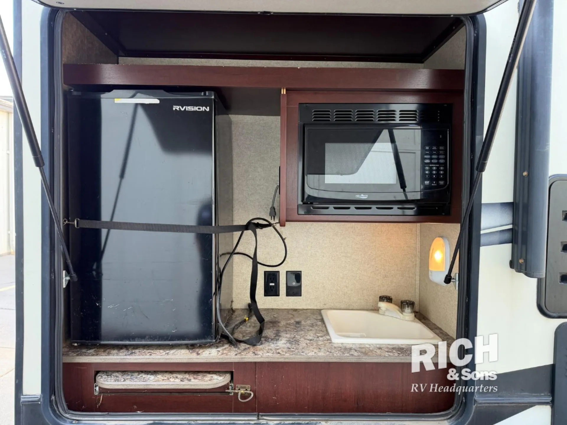 2015 Heartland ElkRidge Xtreme Light E 22 - Photo 3