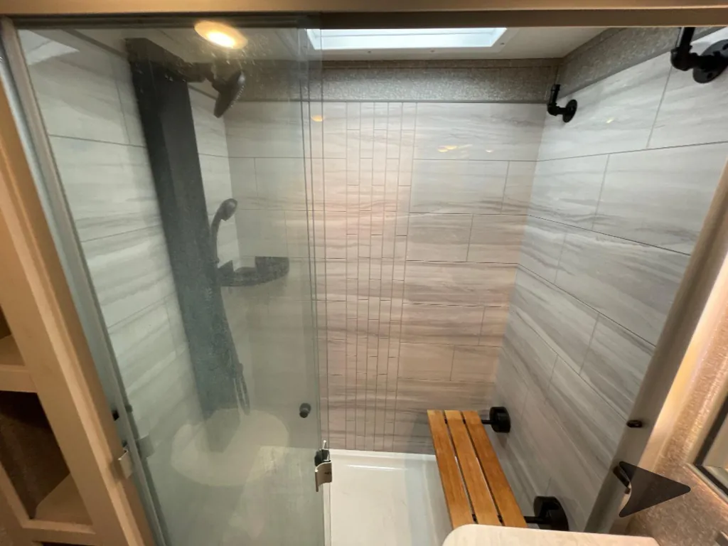 2023 Jayco Seismic Luxury Series 3815, Photos photo 51