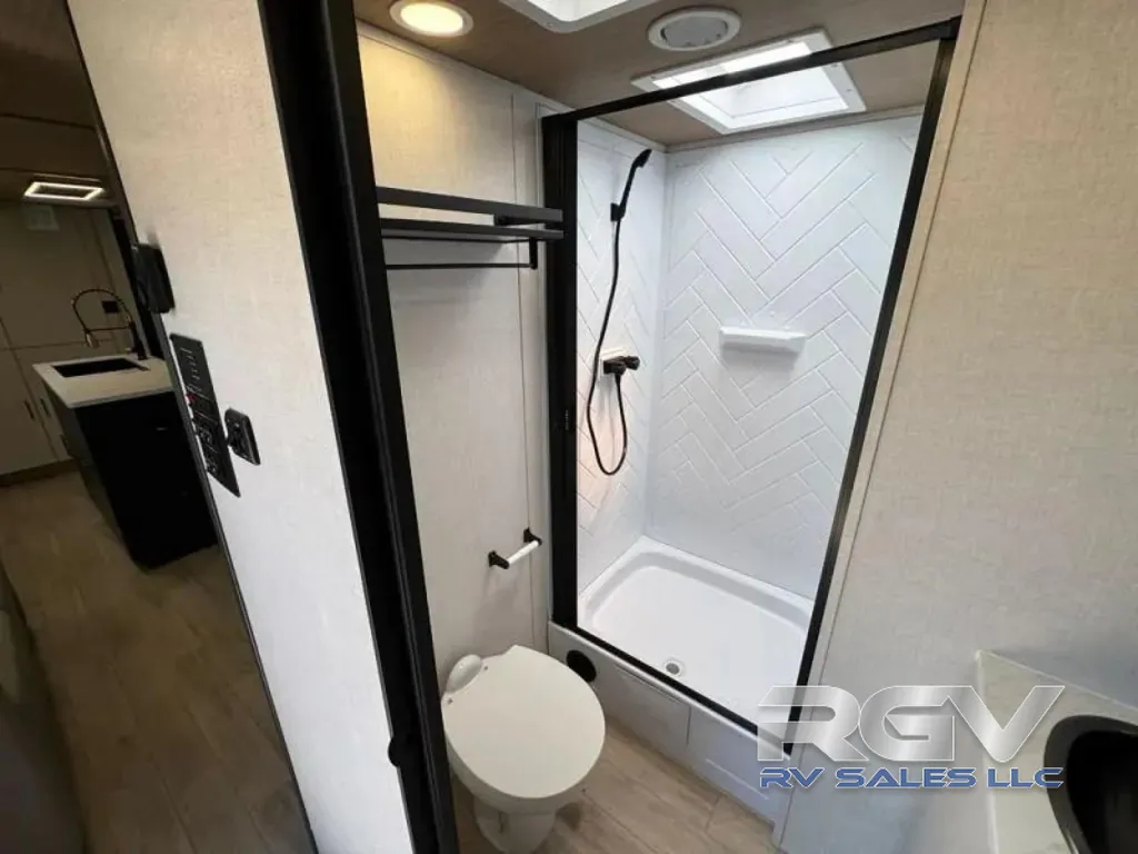 2027 Forest River Vibe 3400BH, Photos photo 32