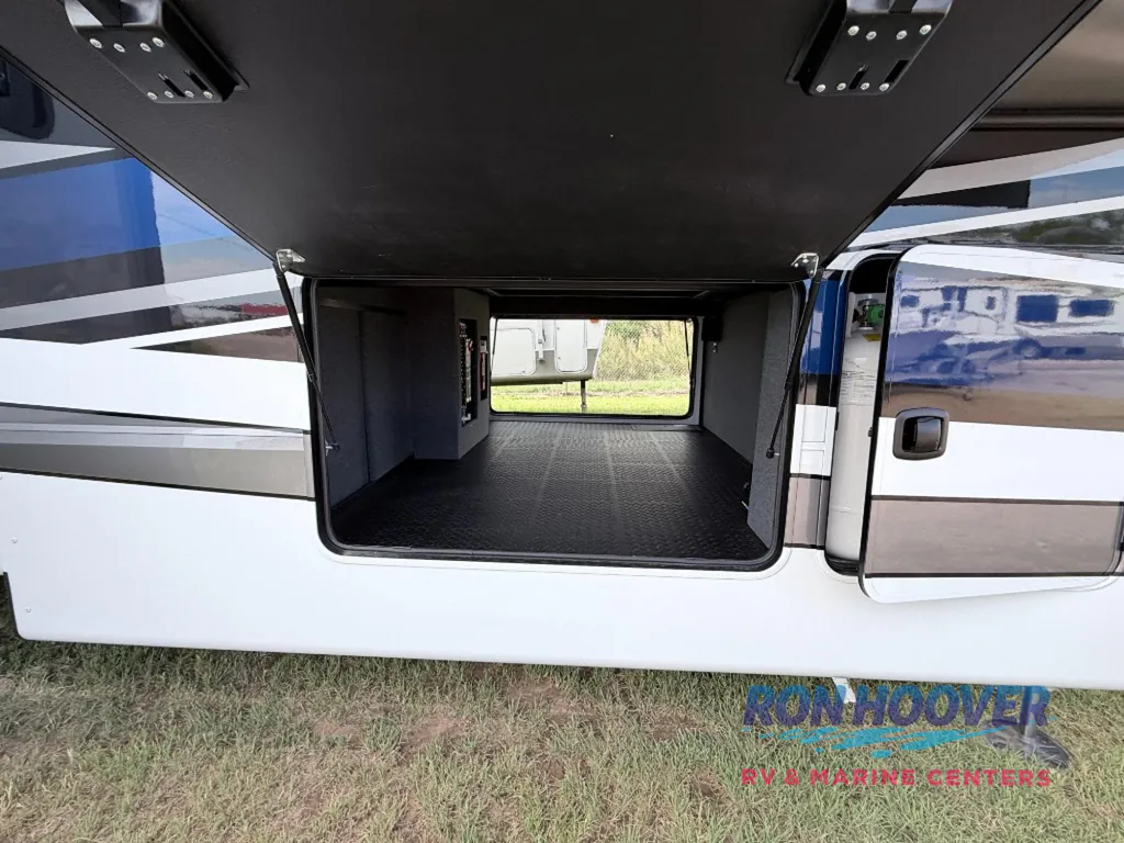 2026 Forest River RiverStone 425FO, Photos photo 12