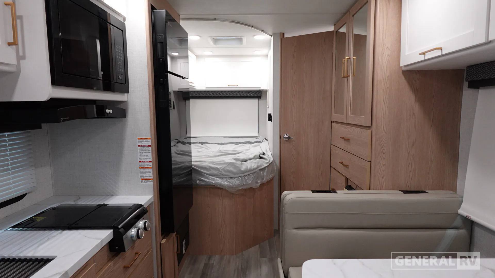 2027 Thor Motor Coach Four Winds 31H - Photo 3