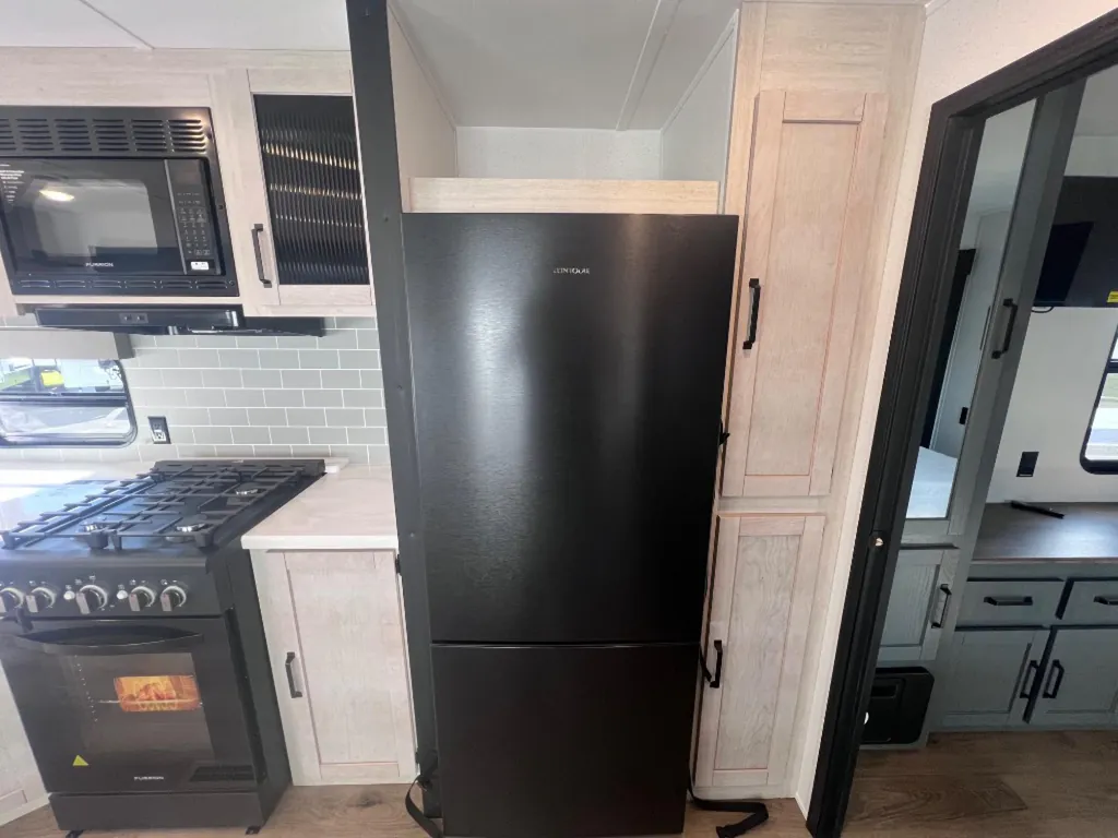 2027 Forest River Puma Vista 39DBT, Photos photo 11