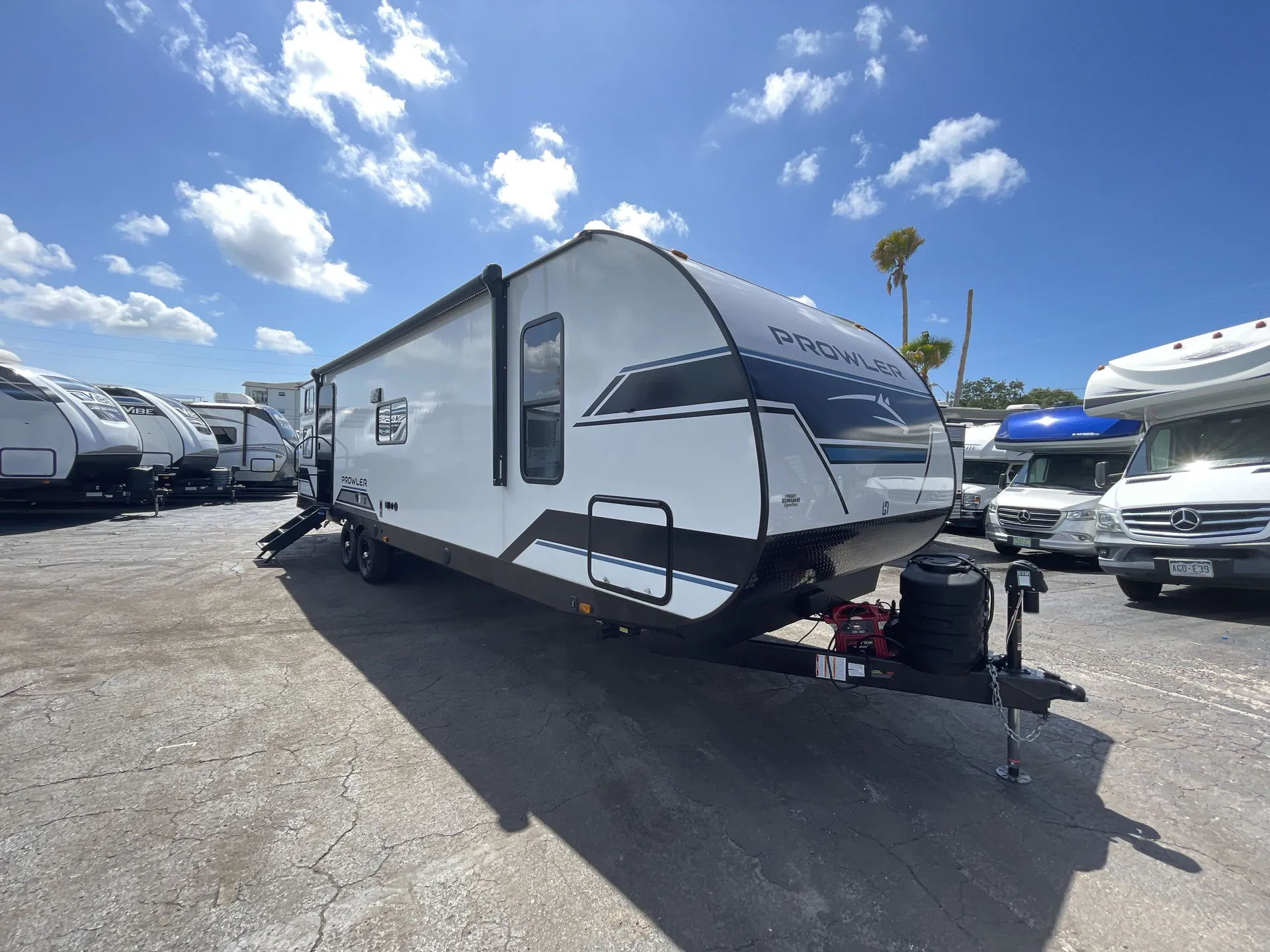 2025 Heartland Prowler 3211BH - Photo 2