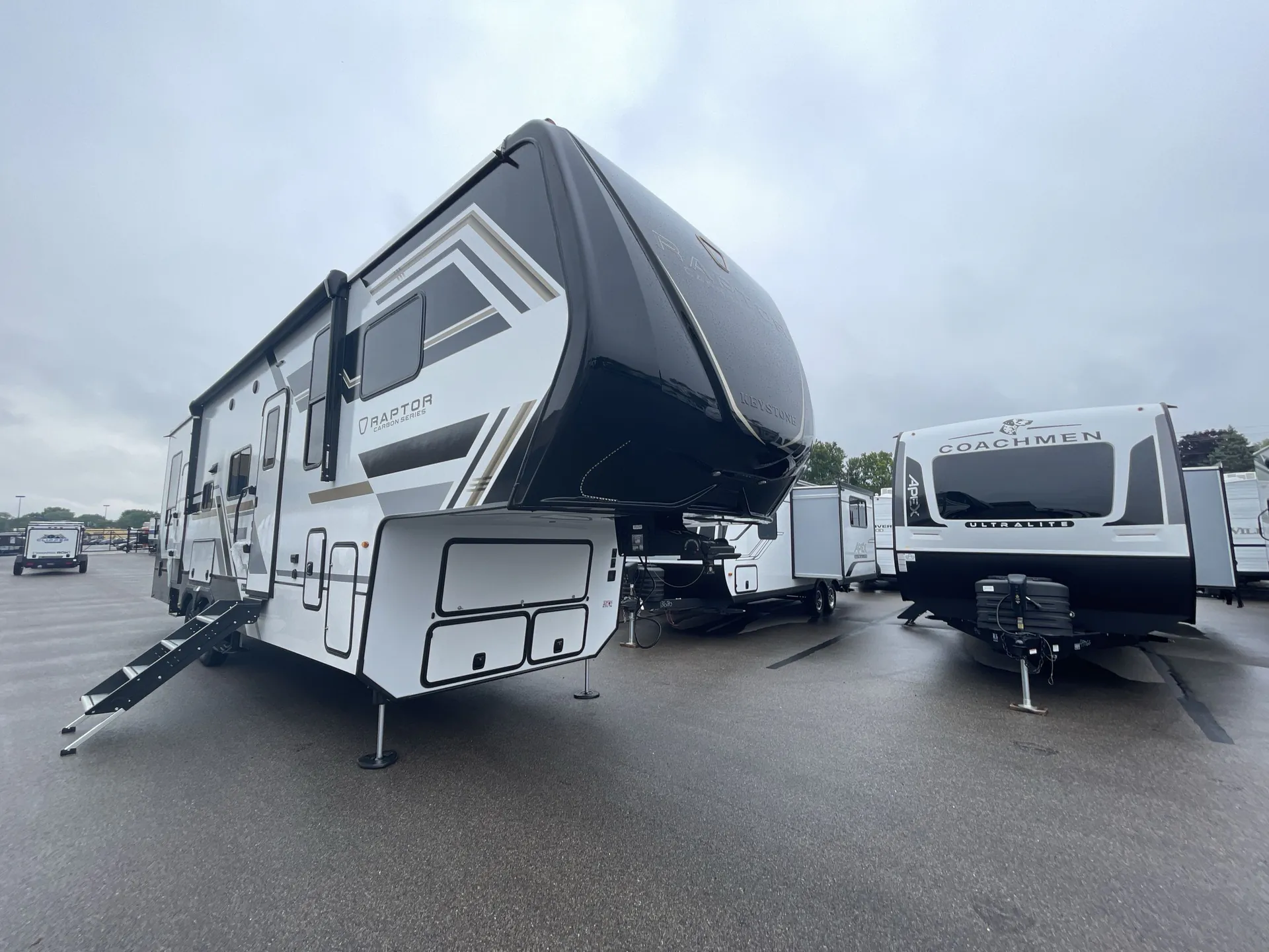 2026 Keystone Carbon 338 - Photo 2