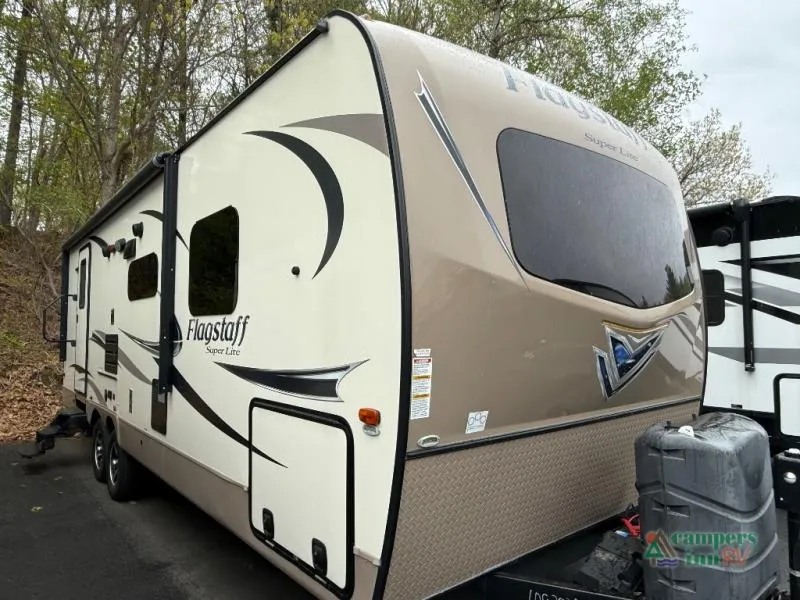 2017 Forest River RV Flagstaff 26RBWS - Photo 3