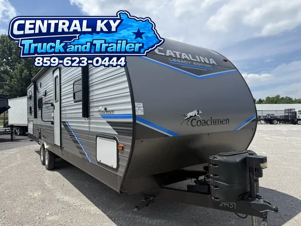 2022 Coachmen Catalina Legacy Edition 303QBCK - Photo 2
