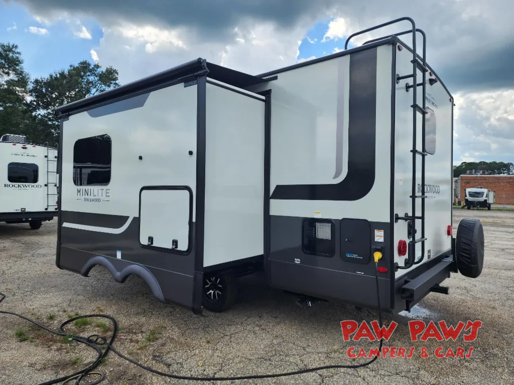 2027 Forest River Rockwood Mini Lite 2525RB, Photos photo 7