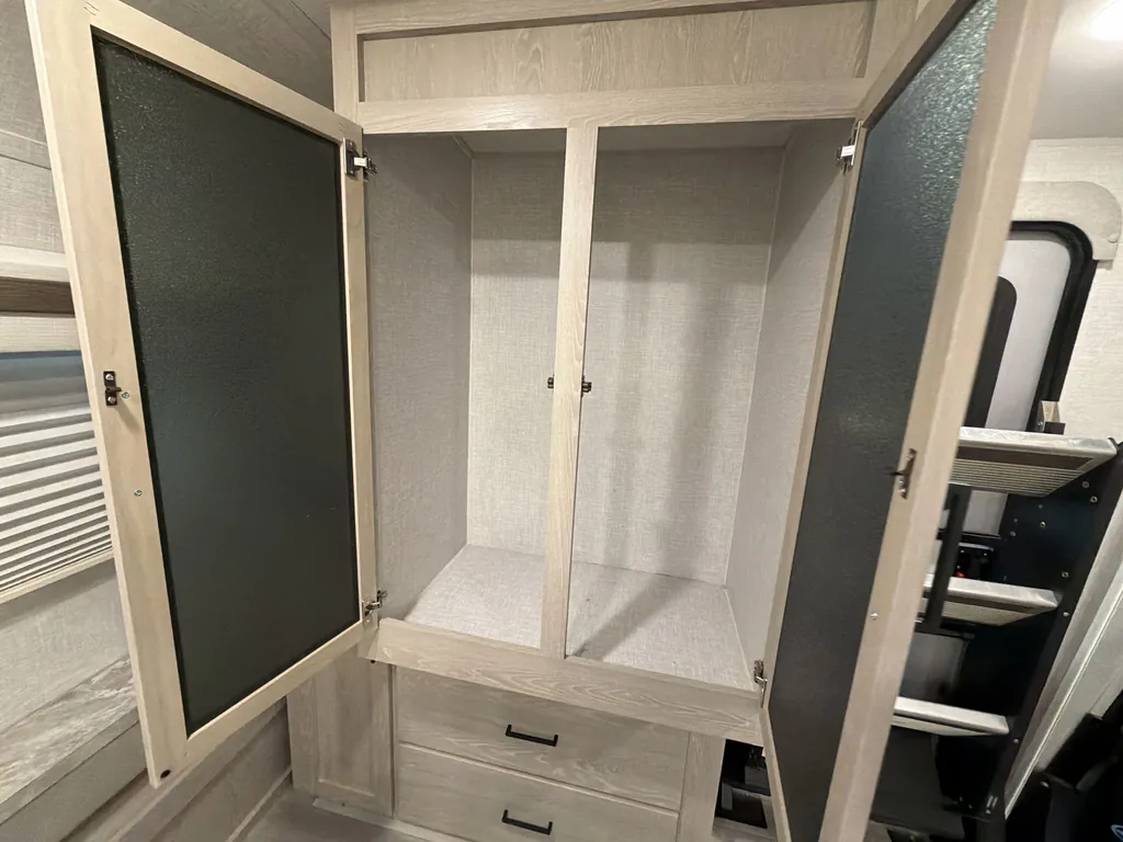 2022 Forest River Rockwood Ultra Lite 2614BS, Photos photo 45