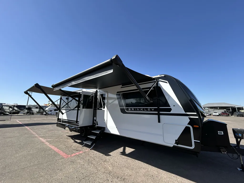 2025 Brinkley Model Z AIR 295, Photos photo 24