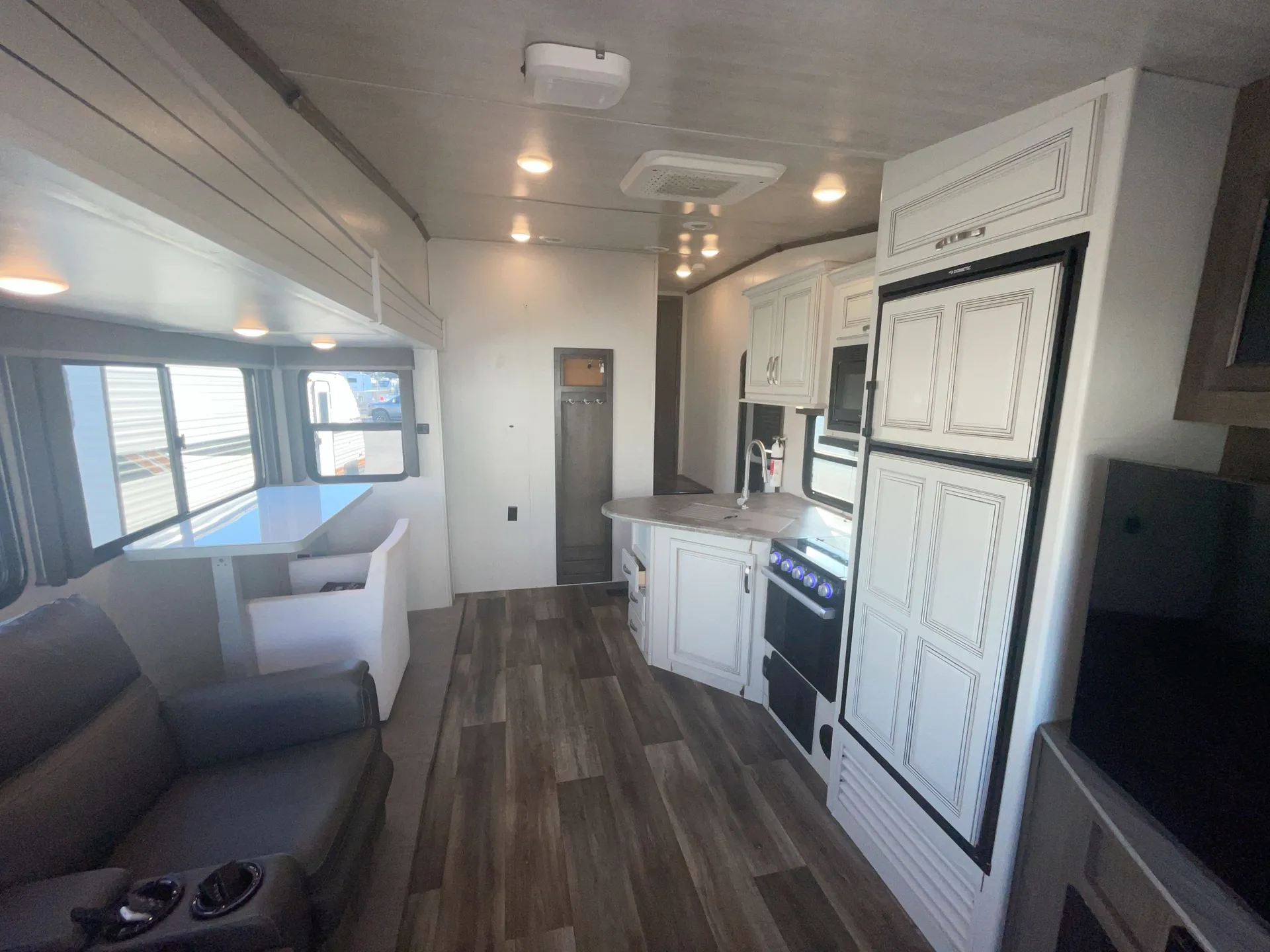 2018 Keystone Cougar 310RLS — living area main
