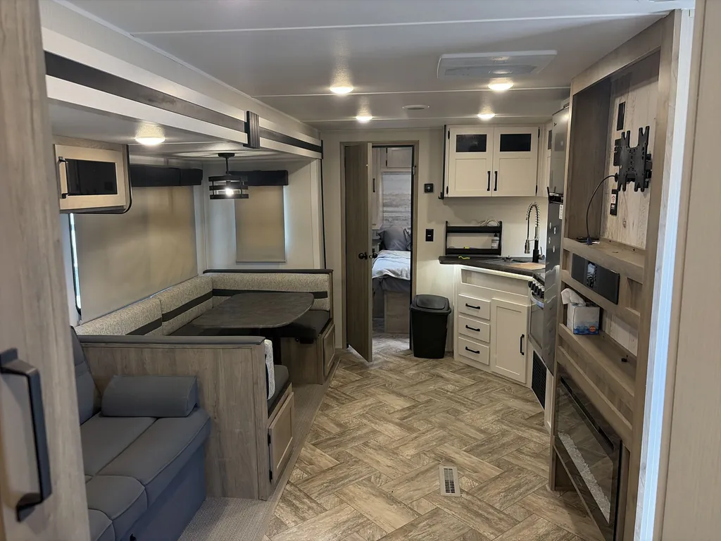 2023 Forest River Puma 31QBBH, Photos photo 2
