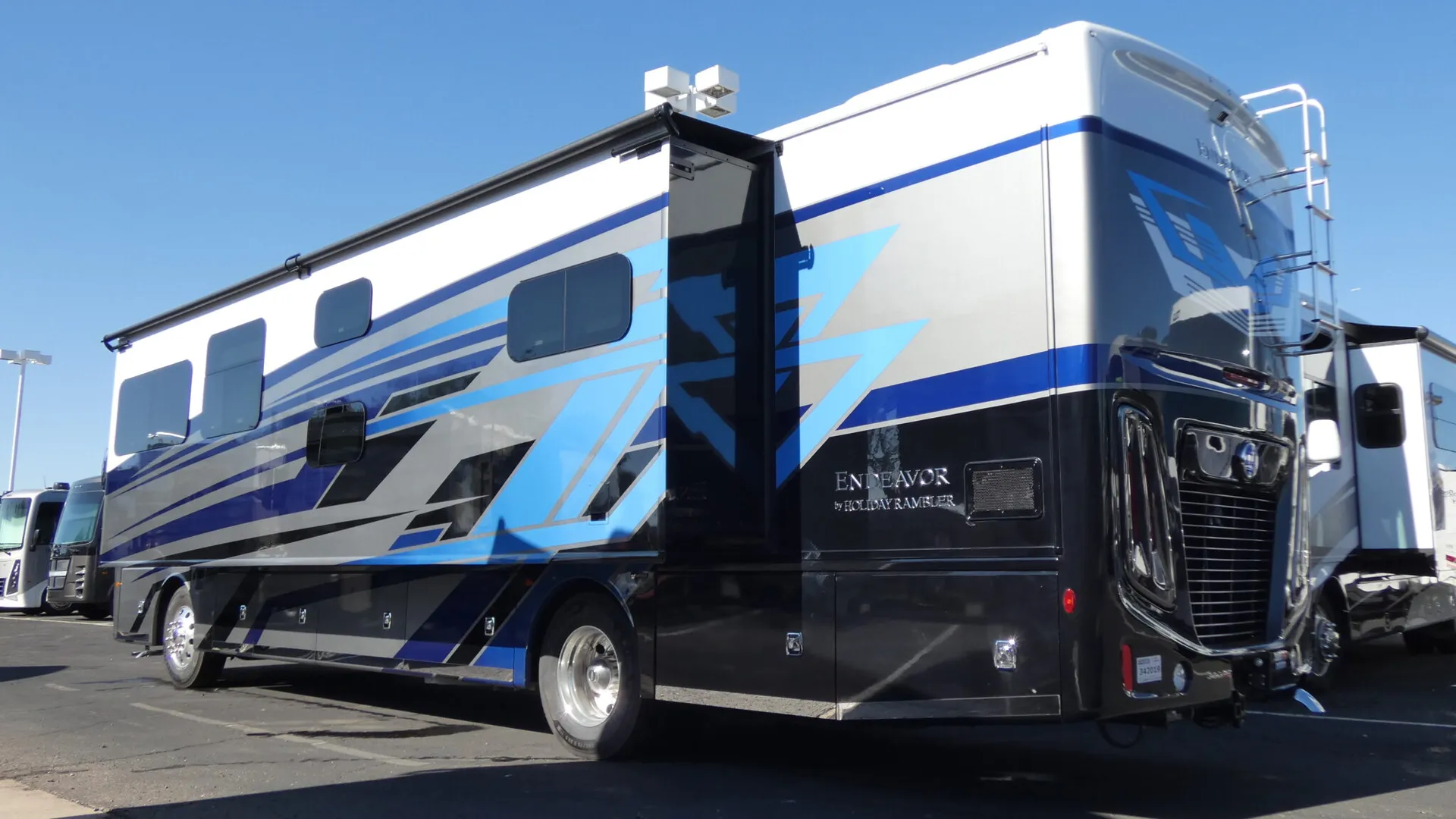 2026 Holiday Rambler Endeavor 38N - Photo 4