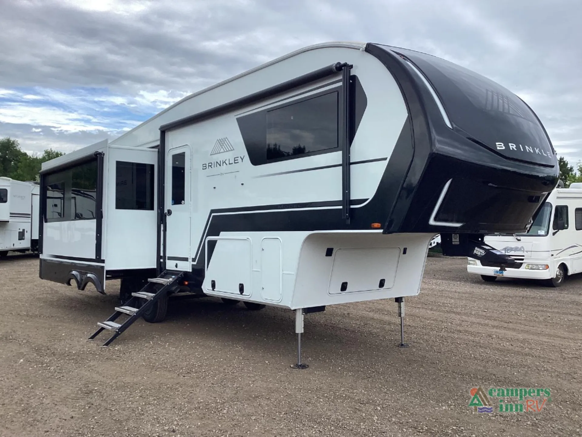 2024 Brinkley Model Z 2900 - Photo 2