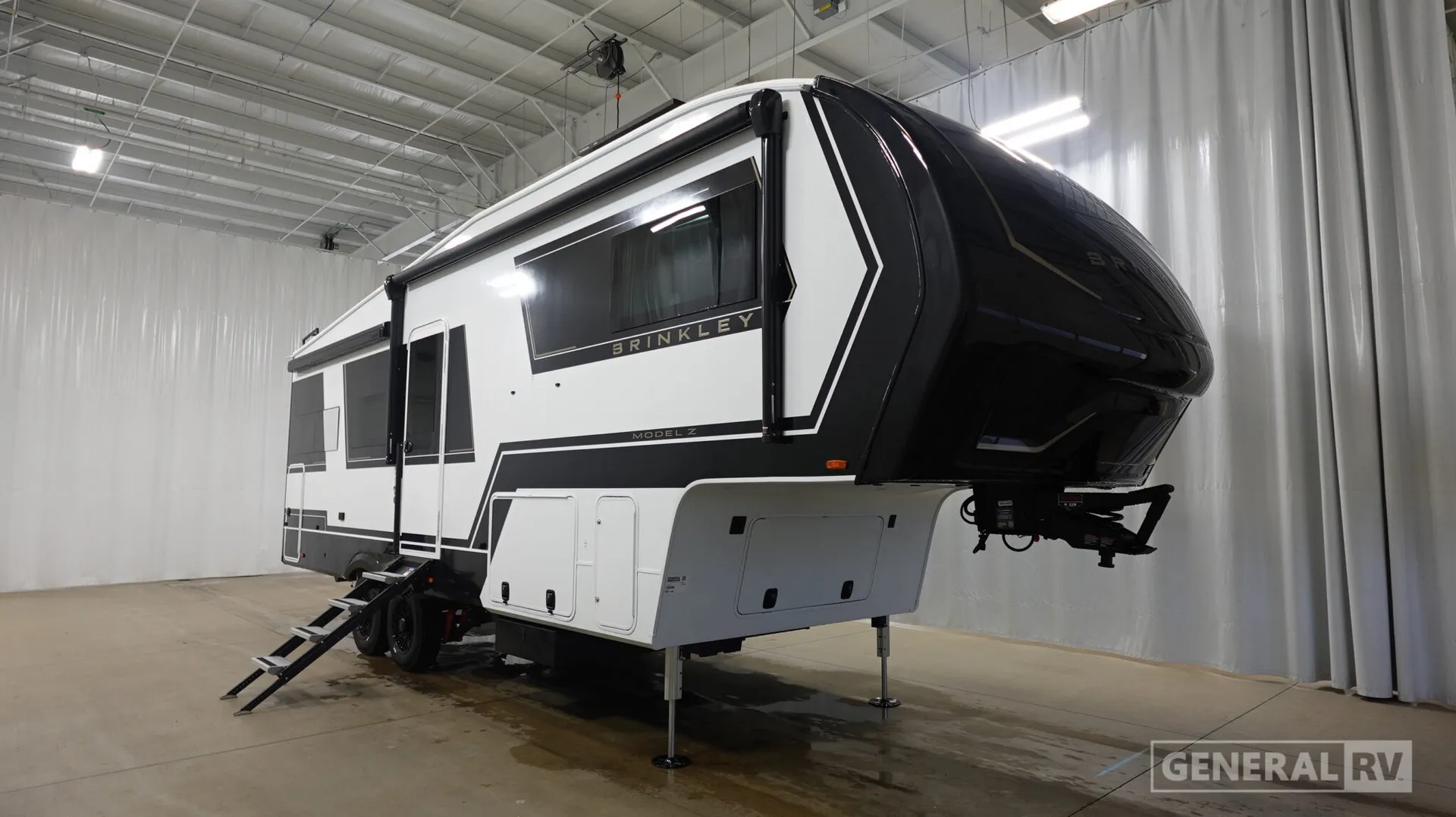 2027 Brinkley Model Z 2680 - Photo 2