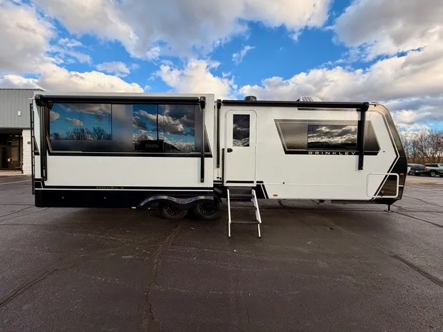 2027 Brinkley Model Z AIR 297 - Photo 4