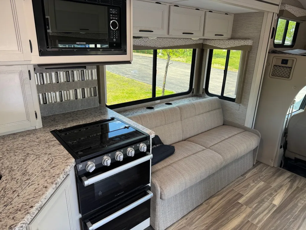 2022 Thor Motor Coach Freedom Elite 27FE, Photos photo 8