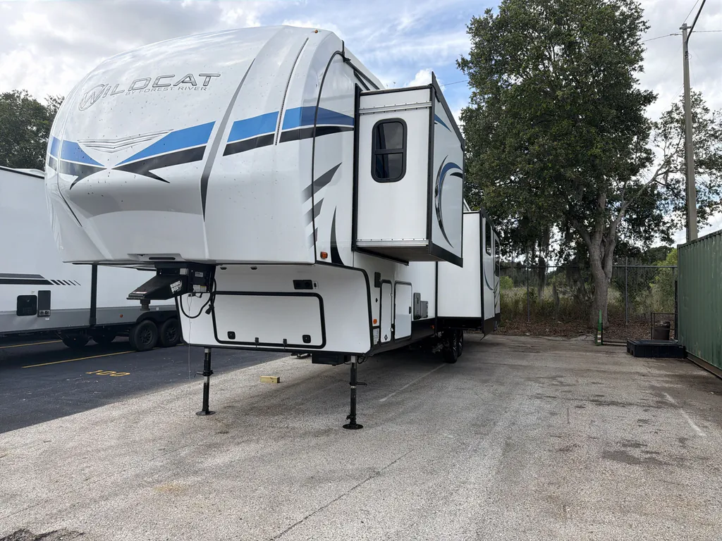 2021 Forest River Wildcat 368MB, Photos photo 4