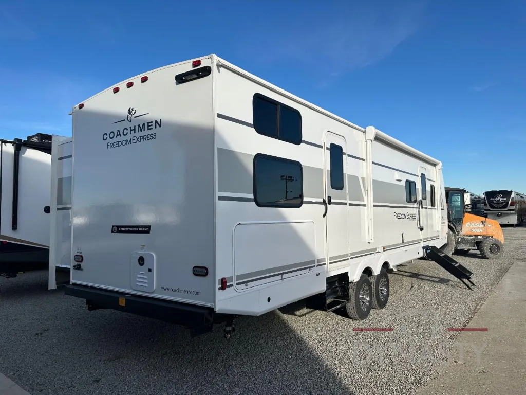 2025 Coachmen Freedom Express Select 31SE, Photos photo 5