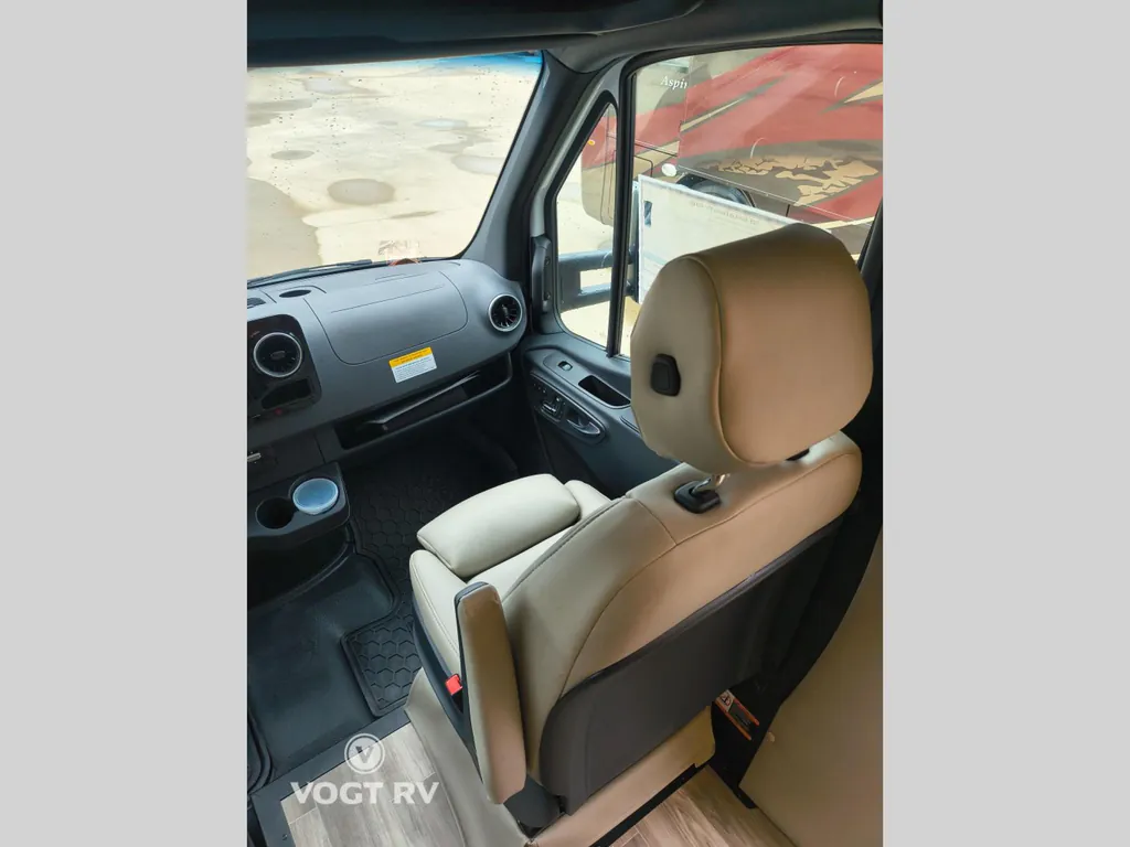 2026 Tiffin Wayfarer 25 XPW, Photos photo 15