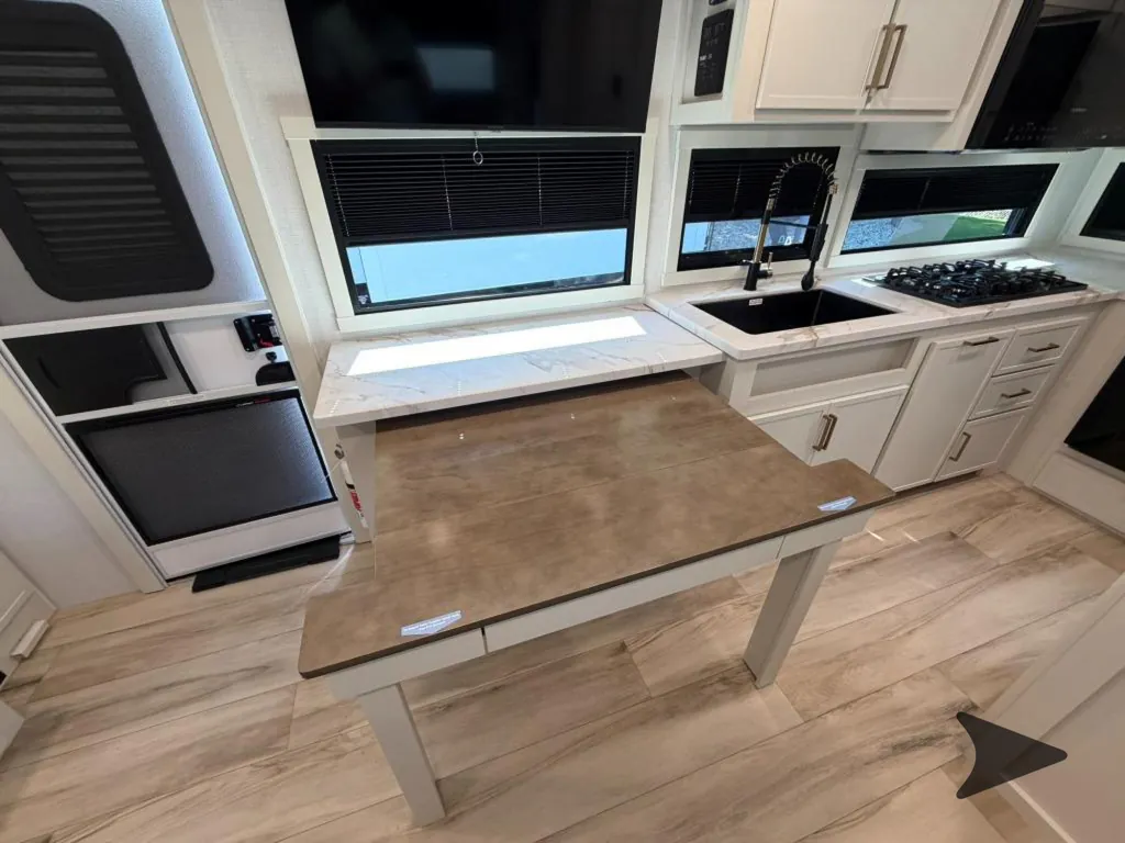 2026 Brinkley Model Ix 20X, Photos photo 10