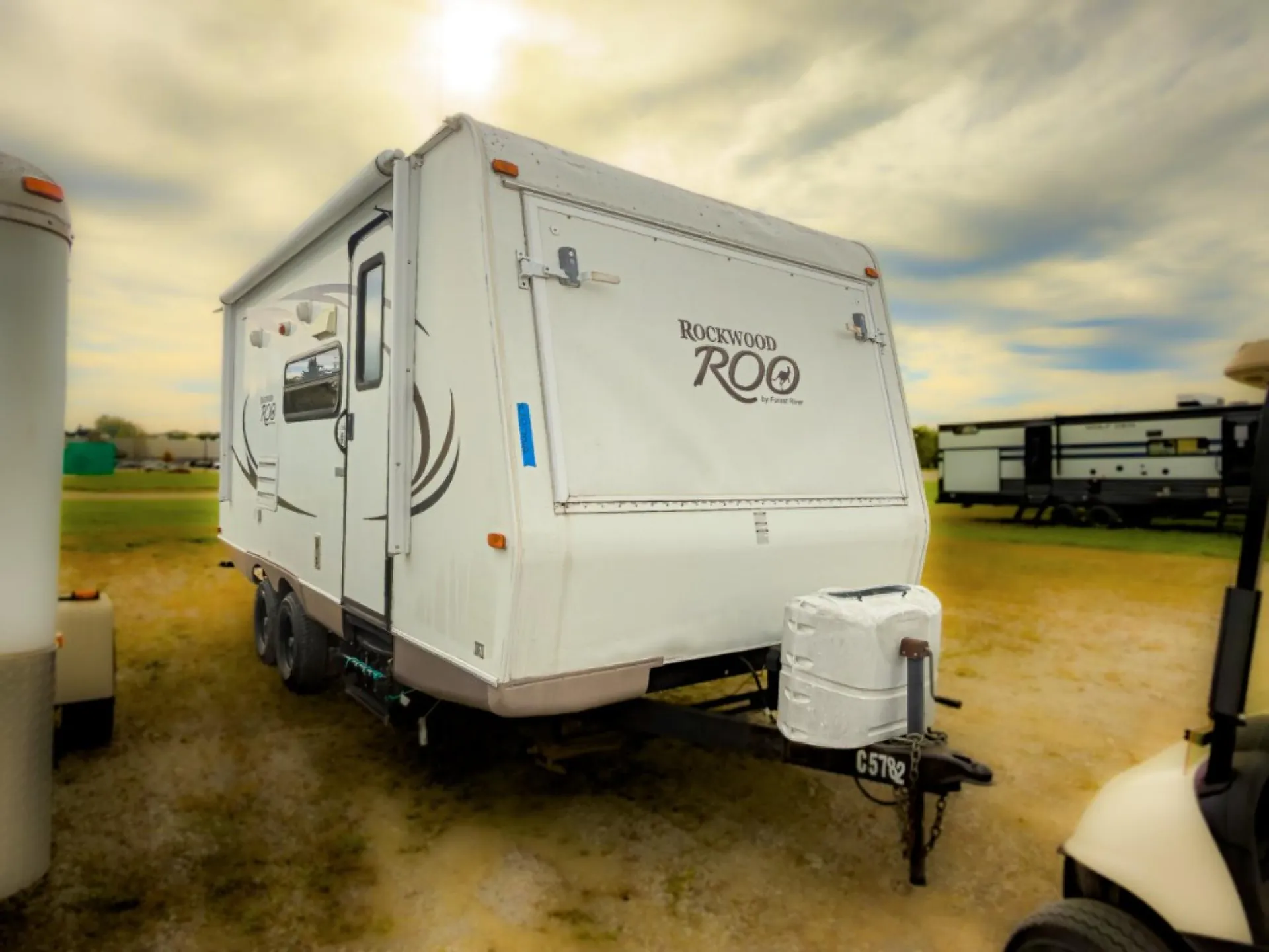 2011 Forest River Rockwood Roo 21SS - Photo 2
